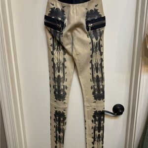 Stylish Shimmering Black and Cream Women legging